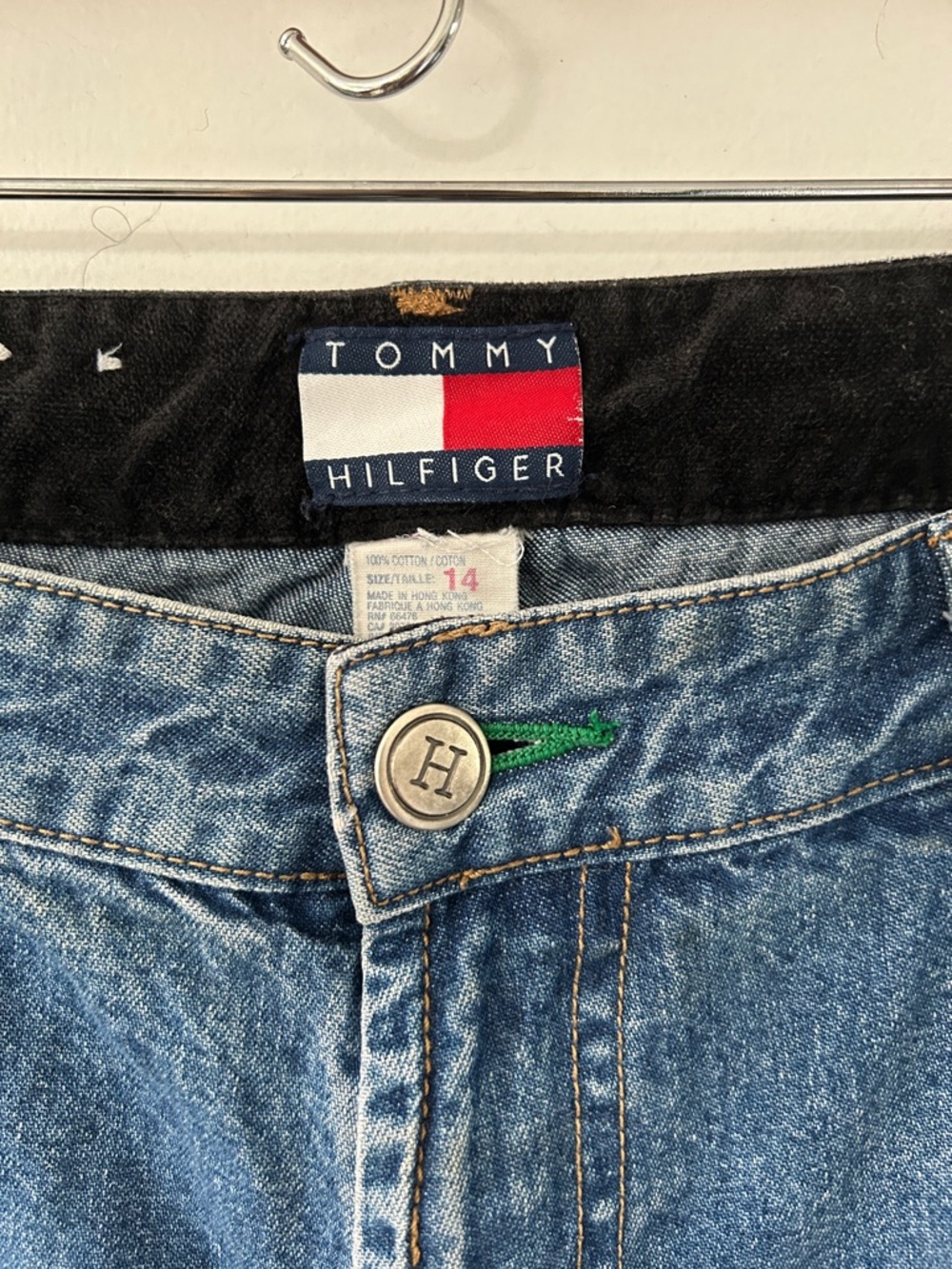 Vintage Tommy Hilfiger Jeans Women’s 14 Barrell Leg High Waisted Velvet Trimmed - Picture 3 of 16